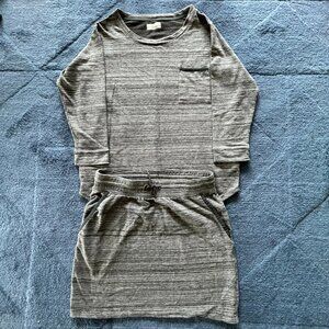 Columbia Gray 3/4 Length Sleeve Shirt and Skirt Coordinated Set, EUC, size small